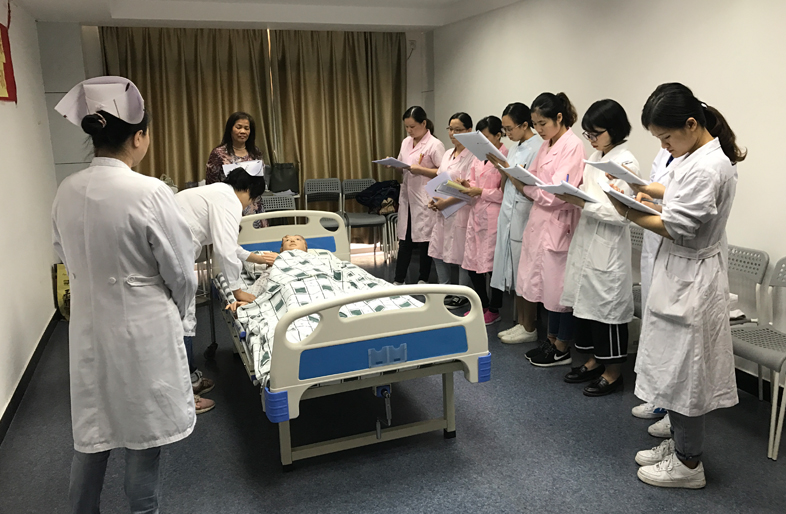 护理专业培训，提升养老服务质量