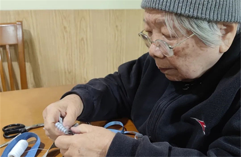 手工发夹制作活动2.jpg