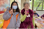 “花心思，传爱意”——手工发夹制作活动