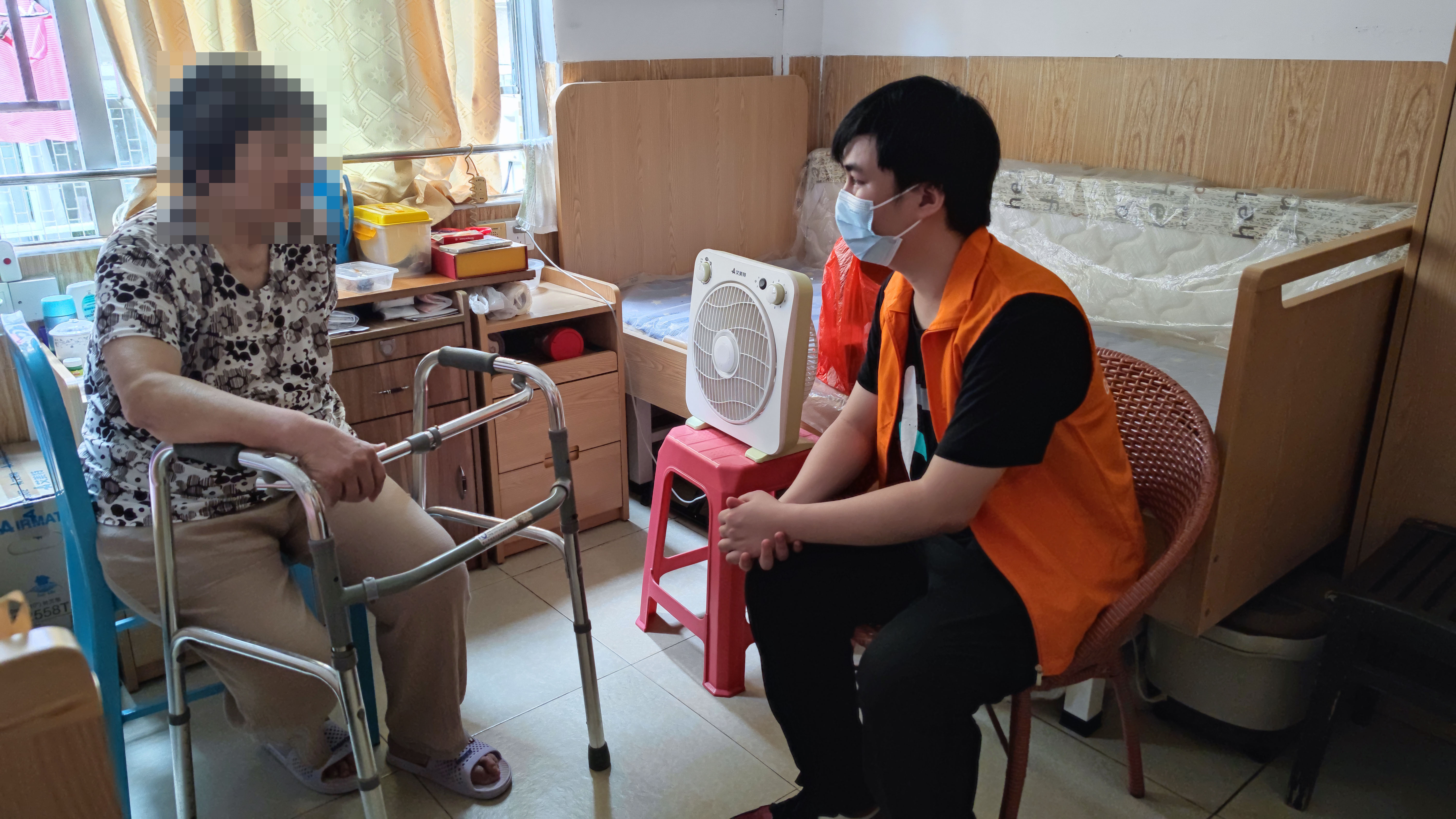 唱红歌，做手操，红升侨颐养老院长者的欢乐时光(图2)